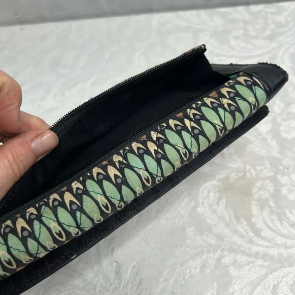 Vera Bradley Long Trifold Wallet Magnetic Closure‎ Abstract Geo Pattern - Picture 3 of 5